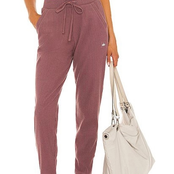 Alo muse sweatpant wood rose - Picture 3 of 3